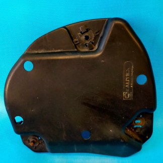 VW TOURAN III 3 2017R 2,0TDI OSŁONA PODWOZIA ZBIORNIKA ADBLUE 5QA131331B VW TOURAN III 3 2017R 2,0TDI OSŁONA PODWOZIA ZBIORNIKA ADBLUE 5QA131331B