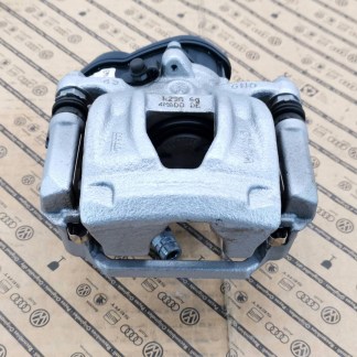 ZACISK HAMULCOWY PRAWY TYŁ TYLNY 330mm VW TOUAREG CR7 4M0615404 NOWY ORG ZACISK HAMULCOWY PRAWY TYŁ TYLNY 330mm VW TOUAREG CR7 4M0615404 NOWY ORG