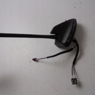 ANTENA GPS FORD FIESTA MK8 19 R H1BT-19G461-JC ANTENA GPS FORD FIESTA MK8 19 R H1BT-19G461-JC