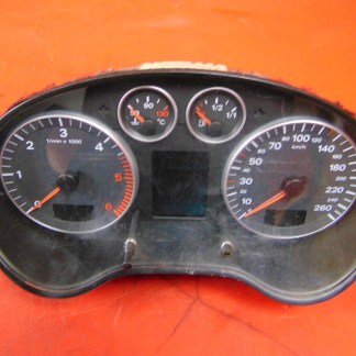 AUDI A3 8P 2.0 TDI LICZNIK ZEGARY EU 8P0920930C 8P0920930C AUDI A3 8P 2003 ROK AUDI A3 8P 2.0 TDI LICZNIK ZEGARY EU 8P0920930C 8P0920930C AUDI A3 8P 2003 ROK