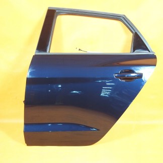 Audi A1 GB 82 Drzwi TYŁ Tylne LEWE Klamka LX5B Drzwi lewe tylne A1 82A / A.0.6.3. / (Frog_Cars) Audi A1 GB 82 Drzwi TYŁ Tylne LEWE Klamka LX5B Drzwi lewe tylne A1 82A / A.0.6.3. / (Frog_Cars)