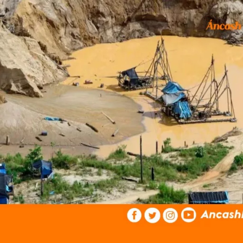 El mercurio que utiliza la minería ilegal envenena bosques, ríos y personas – Peru vision digital El mercurio que utiliza la minería ilegal envenena bosques, ríos y personas – Peru vision digital