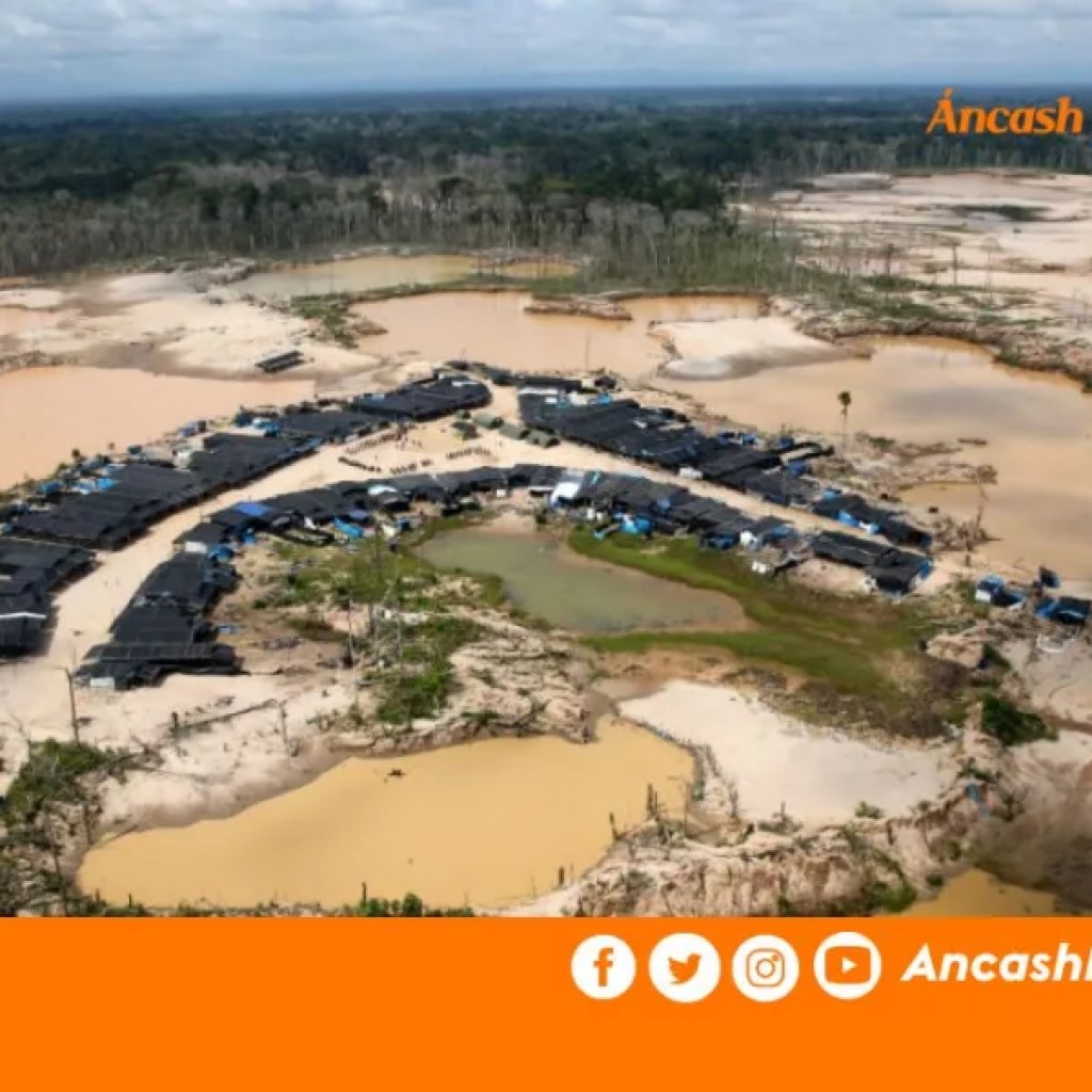 Los ríos y lagos que antes se defendieron con marchas, hoy son contaminados por mineros ilegales – Peru vision digital Los ríos y lagos que antes se defendieron con marchas, hoy son contaminados por mineros ilegales – Peru vision digital