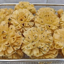 Resep Seroja Manis: Sajian Legit untuk Nikmatnya Berbuka Resep Seroja Manis: Sajian Legit untuk Nikmatnya Berbuka