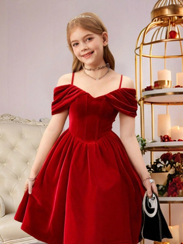 Elegantne jõulupidu kleit Elegantne jõulupidu kleit
