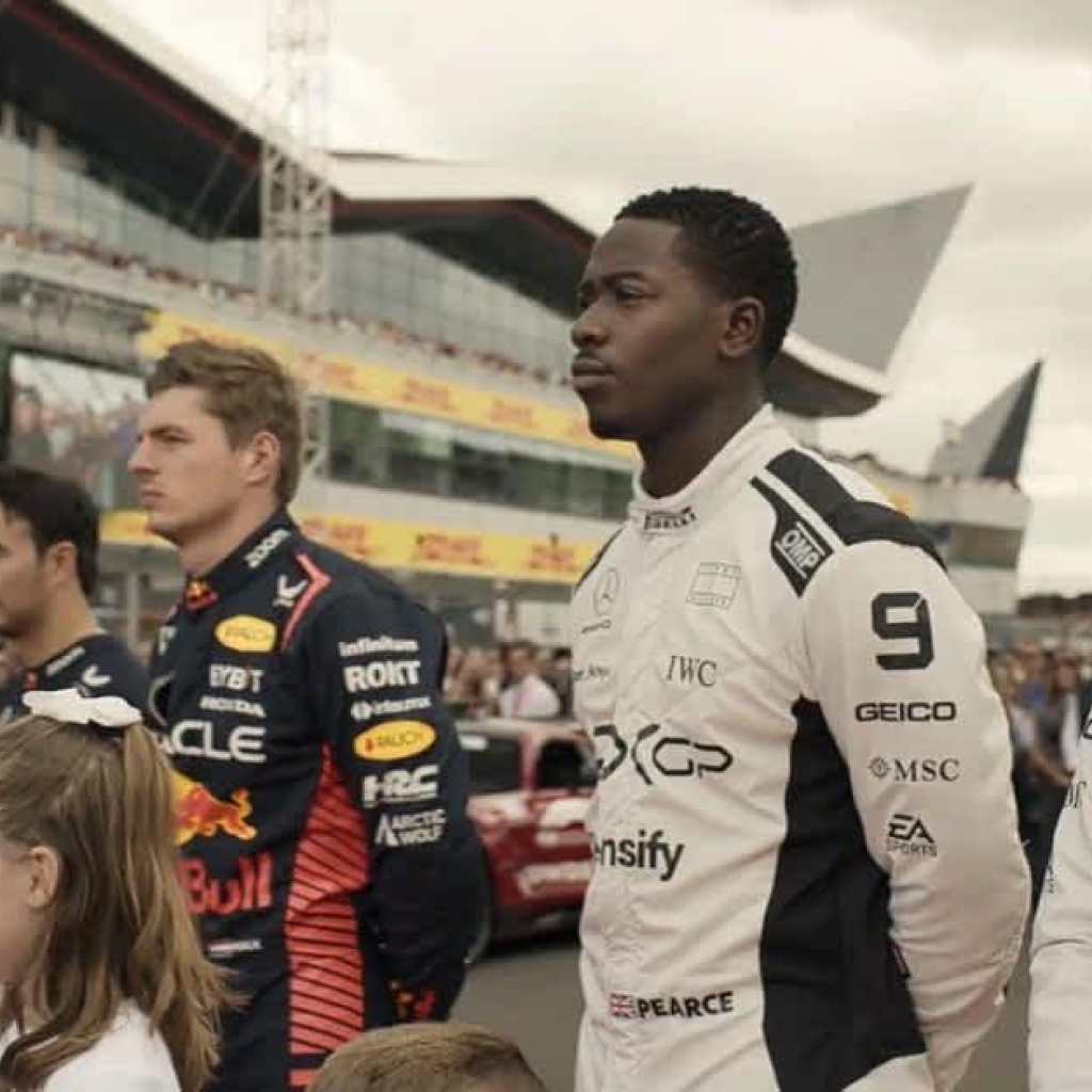 A shameless apple advertisement that will blow your socks A shameless apple advertisement that will blow your socks