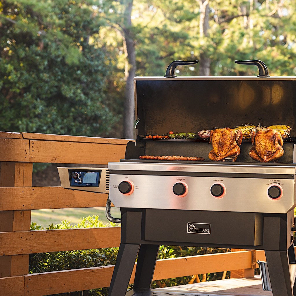 Both world’s best: How Receqq designed a tablet grille for gas grillers Both world’s best: How Receqq designed a tablet grille for gas grillers