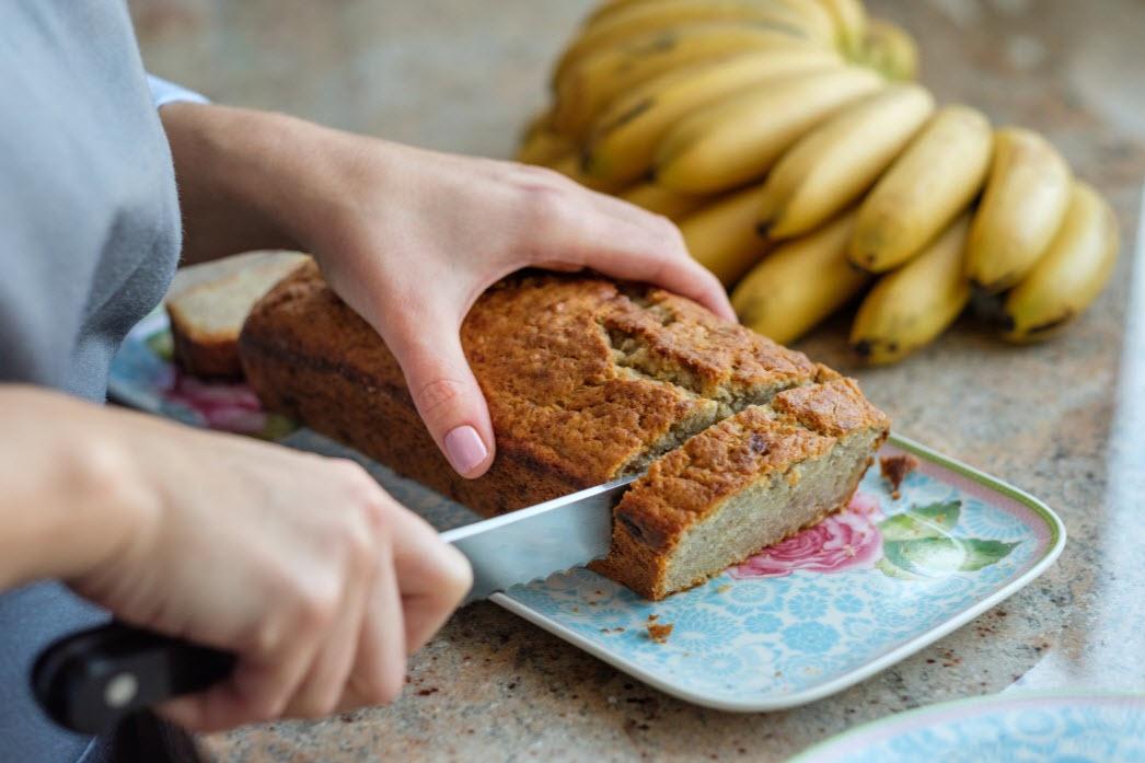 Cooking Banana Bread With Minimal Ingredients  Cooking Banana Bread With Minimal Ingredients