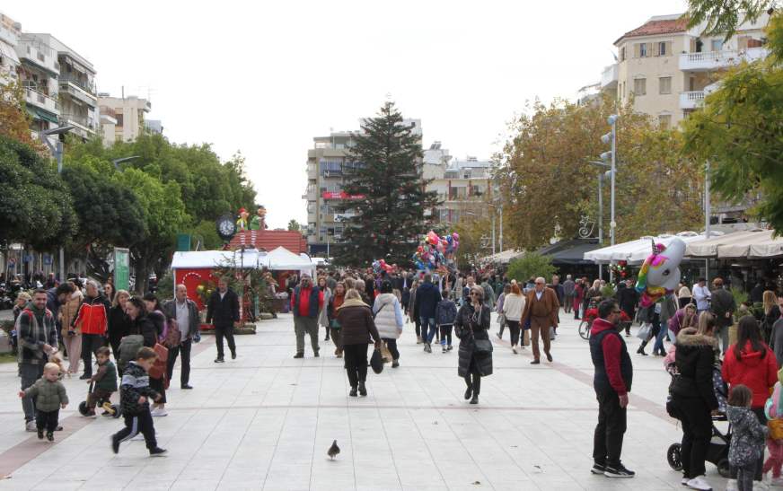 Γέμισε κόσμο τα Χριστούγεννα η Καλαμάτα Γέμισε κόσμο τα Χριστούγεννα η Καλαμάτα