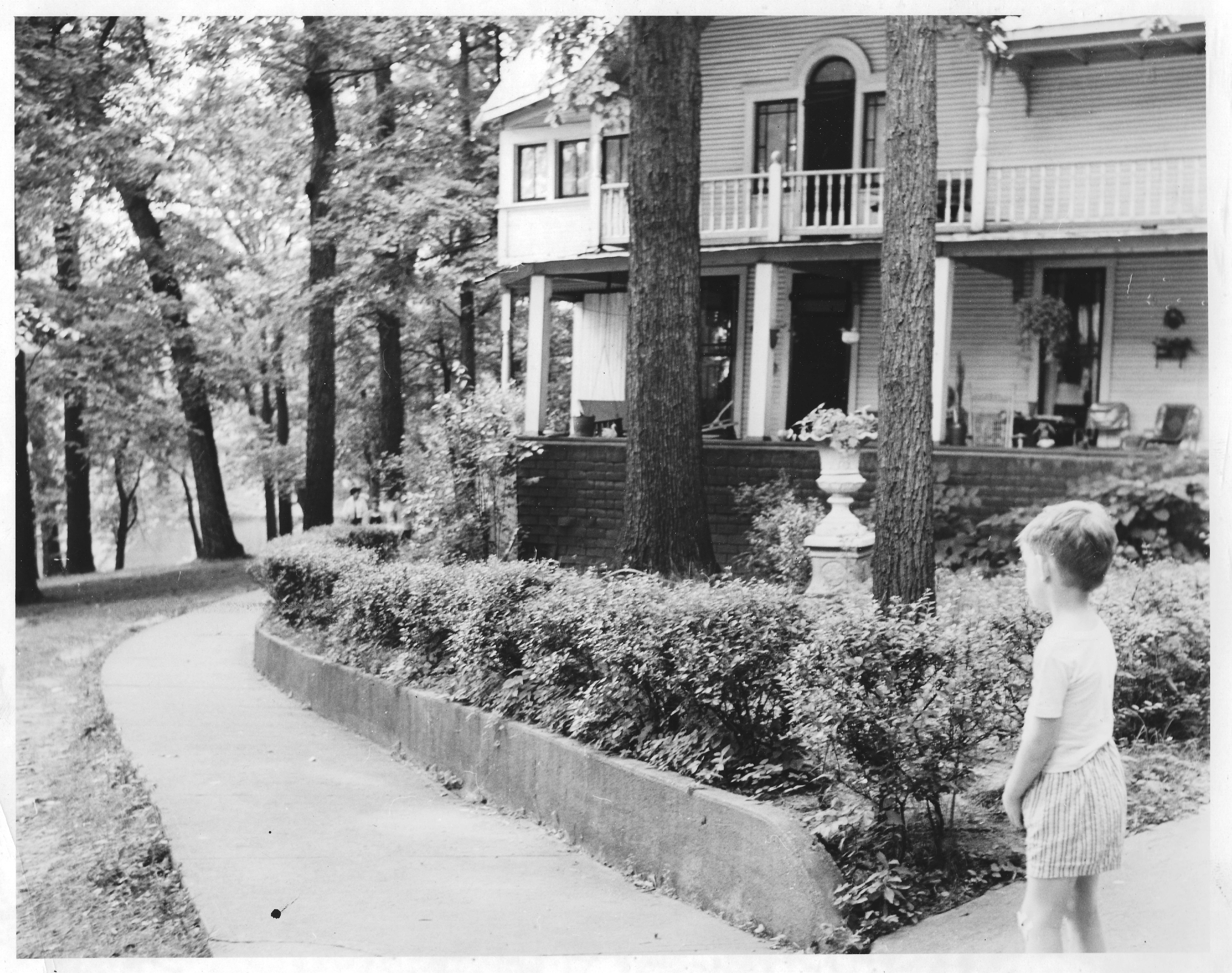 Cottage 1 and landscaping Cottage 1 and landscaping