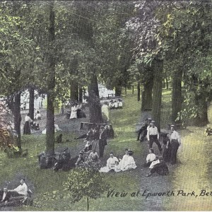 Postcard: Lake side Postcard: Lake side