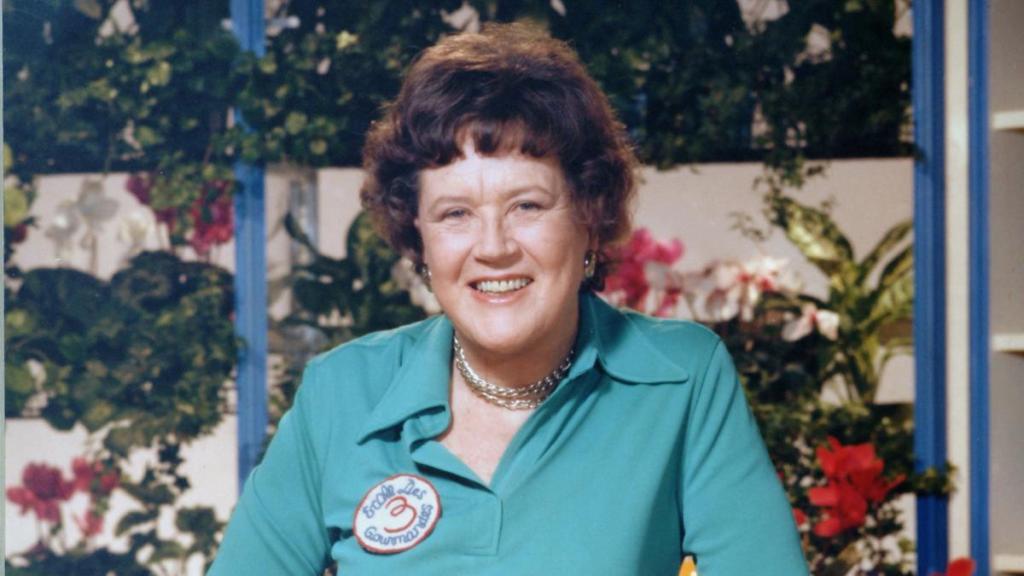 The Only 4 Ingredients Julia Child Used For Scalloped Potatoes The Only 4 Ingredients Julia Child Used For Scalloped Potatoes