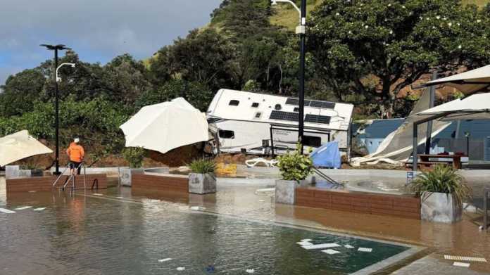 Landslide at Mount Maunganui Destroys Vehicles and Caravans Landslide at Mount Maunganui Destroys Vehicles and Caravans
