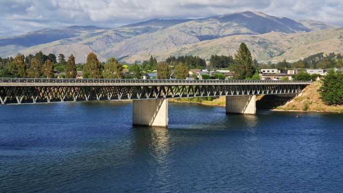 Bipartisanship in Infrastructure at the Crossroads of Election Politics Bipartisanship in Infrastructure at the Crossroads of Election Politics