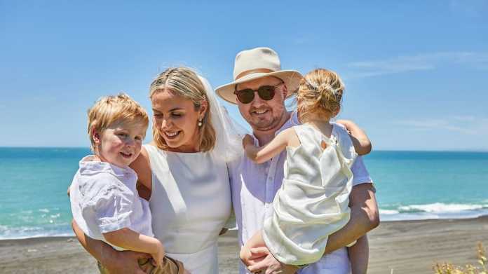 Tragedy Strikes on New Year’s Eve: 33-Year-Old Father Loses Battle with Melanoma Tragedy Strikes on New Year’s Eve: 33-Year-Old Father Loses Battle with Melanoma