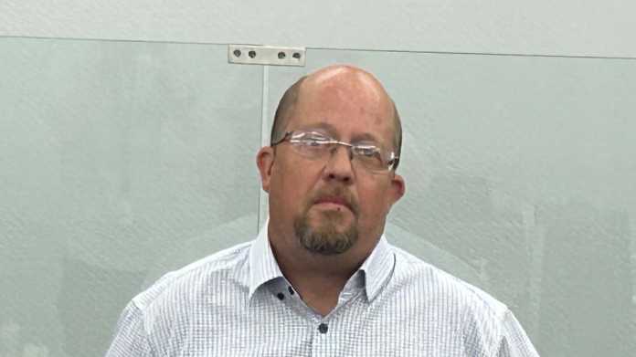 Former Doctor Sentenced to Home Detention for Indecent Acts Former Doctor Sentenced to Home Detention for Indecent Acts