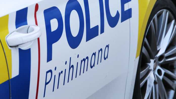 Vehicle Fire Closes Section of State Highway 26 in Waikato Vehicle Fire Closes Section of State Highway 26 in Waikato