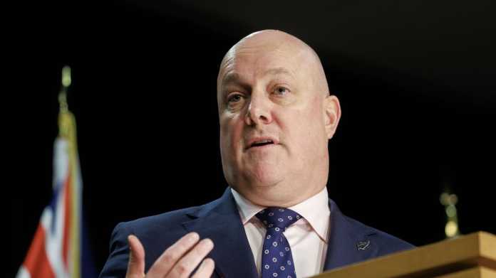 Steady at Home, Turbulence Abroad Steady at Home, Turbulence Abroad