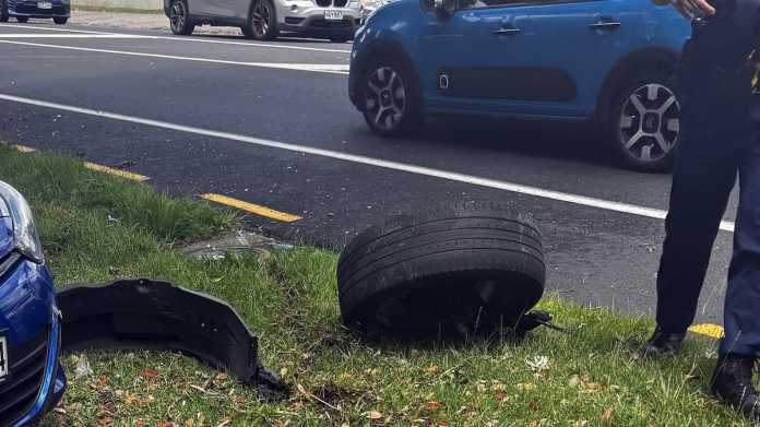 Multiple Injuries Reported in Tauranga Turret Rd Collision Multiple Injuries Reported in Tauranga Turret Rd Collision