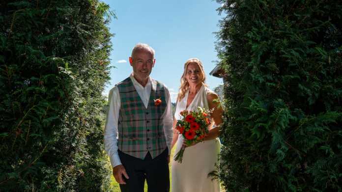 National MP Louise Upston Ties the Knot in Intimate Home Ceremony National MP Louise Upston Ties the Knot in Intimate Home Ceremony