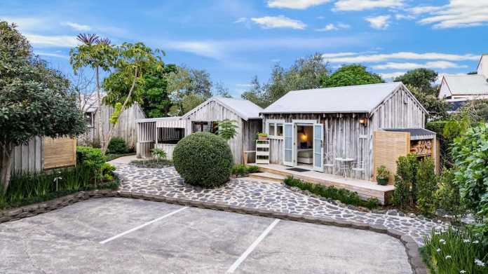 Coastal Retreat: Boutique Chalets in the Heart of Mangawhai Coastal Retreat: Boutique Chalets in the Heart of Mangawhai