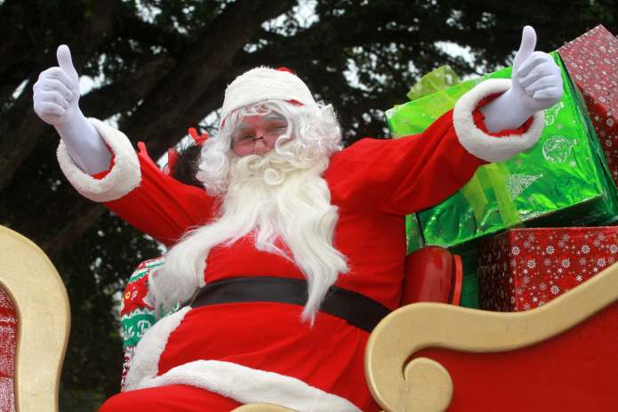 Santa’s Big Parade Arrives in Town Santa’s Big Parade Arrives in Town