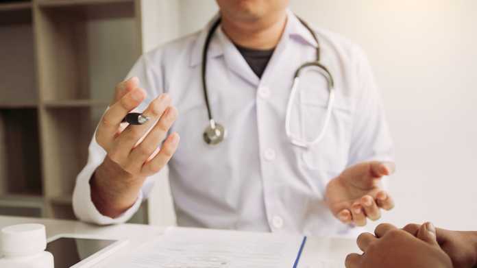 GP’s Abortion Discussion at Clinic Front Desk Sparks Controversy GP’s Abortion Discussion at Clinic Front Desk Sparks Controversy