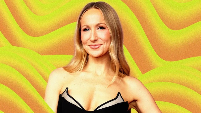 Nikki Glaser’s Golden Globes Joke Too Risqué for Audience Nikki Glaser’s Golden Globes Joke Too Risqué for Audience