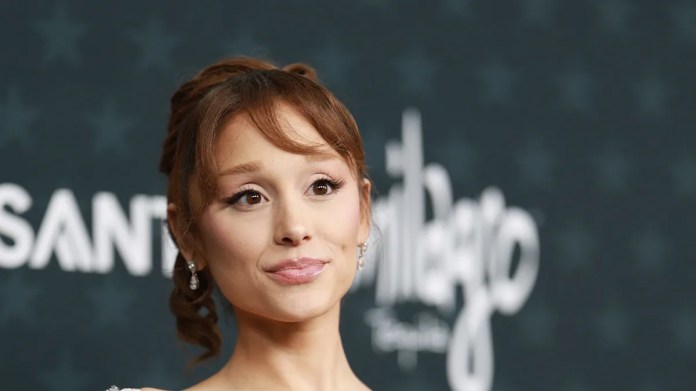 Winter’s Hottest Hairstyle: Piecey Bangs Take Center Stage Winter’s Hottest Hairstyle: Piecey Bangs Take Center Stage