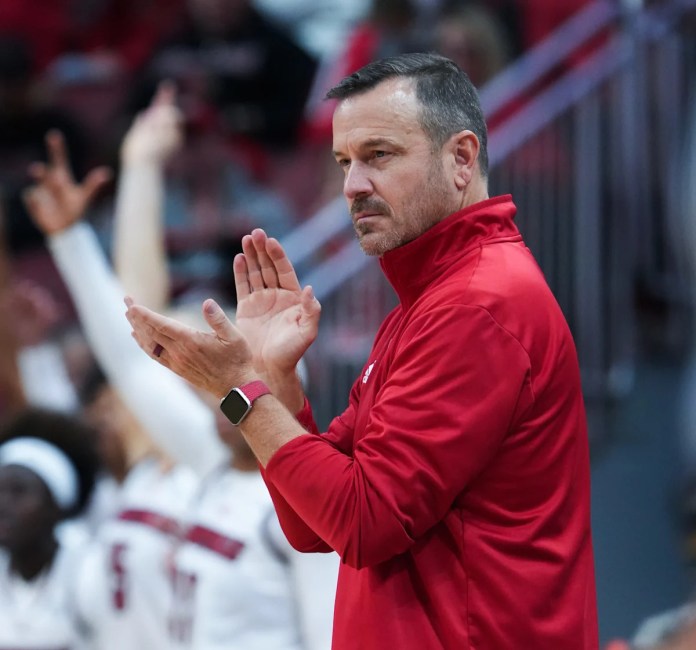 Pitt Panthers Fall to Cards in 86-46 Blowout Pitt Panthers Fall to Cards in 86-46 Blowout