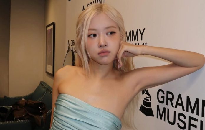 ROSÉ Makes Historic Grammy Debut ROSÉ Makes Historic Grammy Debut