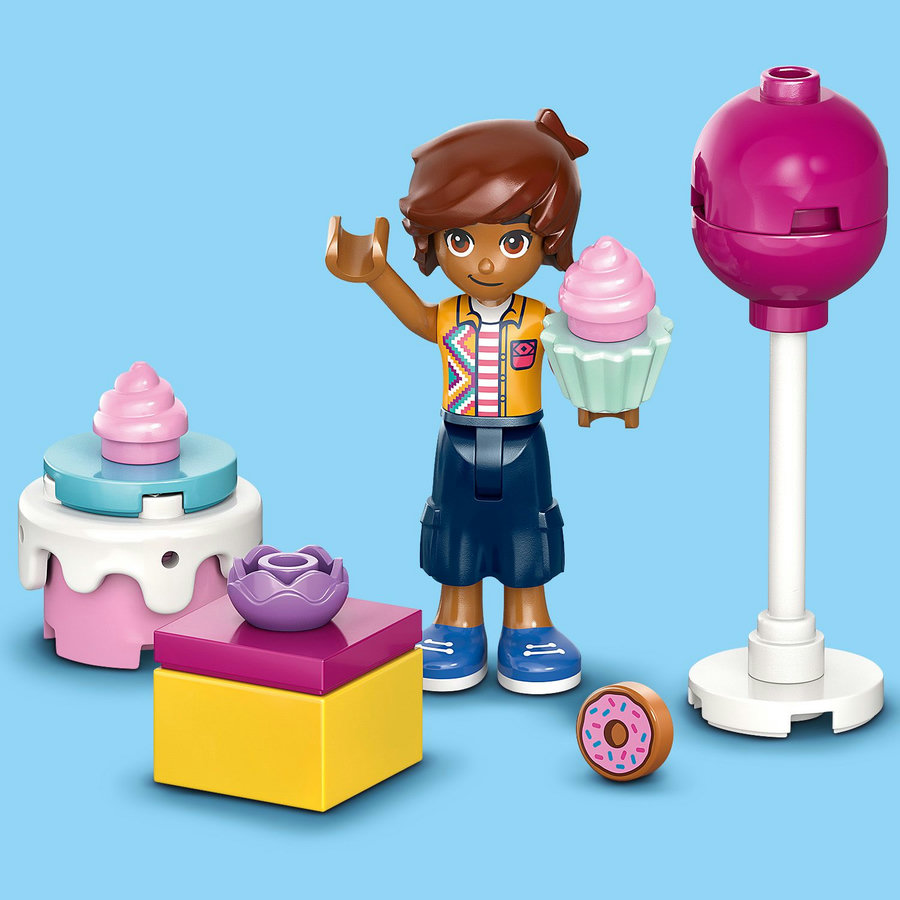 LEGO Friends vienaragio torto pristatymas 42675
