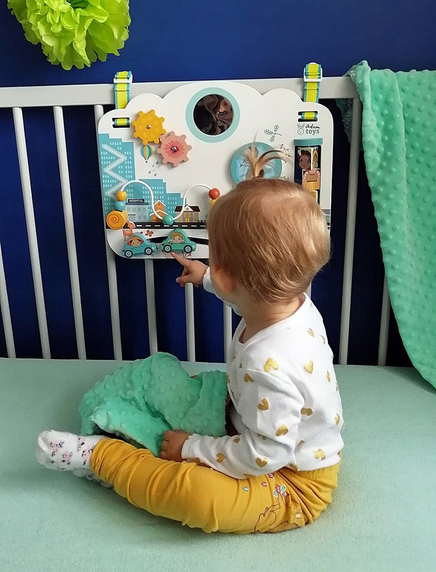 MONTESSORI MEDINĖ MANIPULIAVIMO LENTA 6 MĖNESIŲ KŪDIKUI