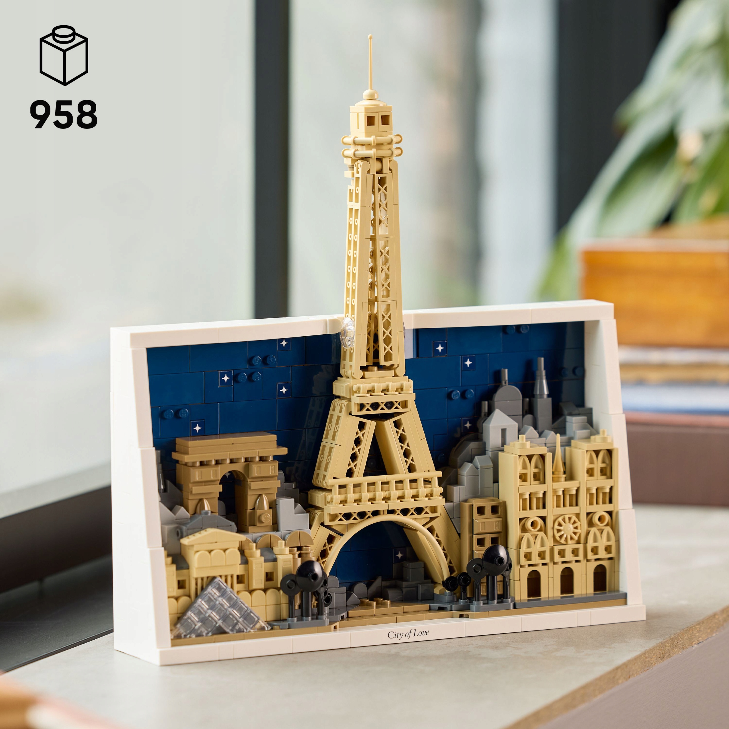 LEGO Architecture Paris – Meilės miestas 21064