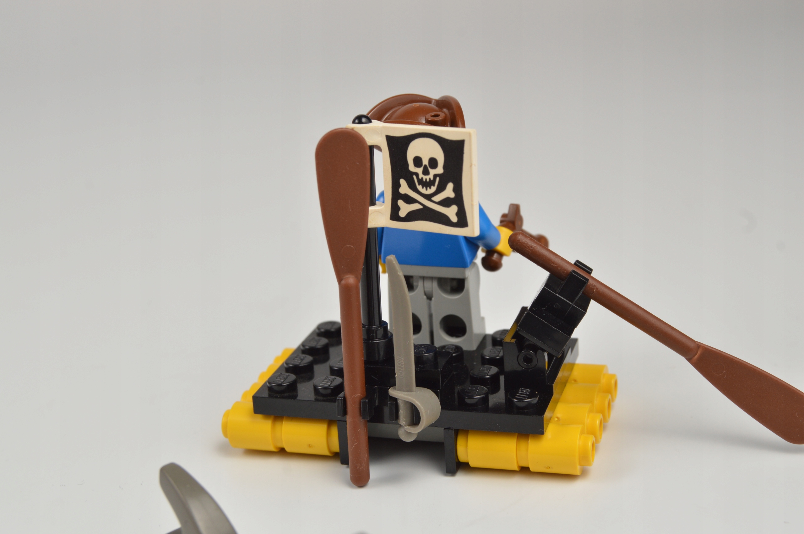 LEGO Pirates 6234 plaustas su piratu ir rykliu
