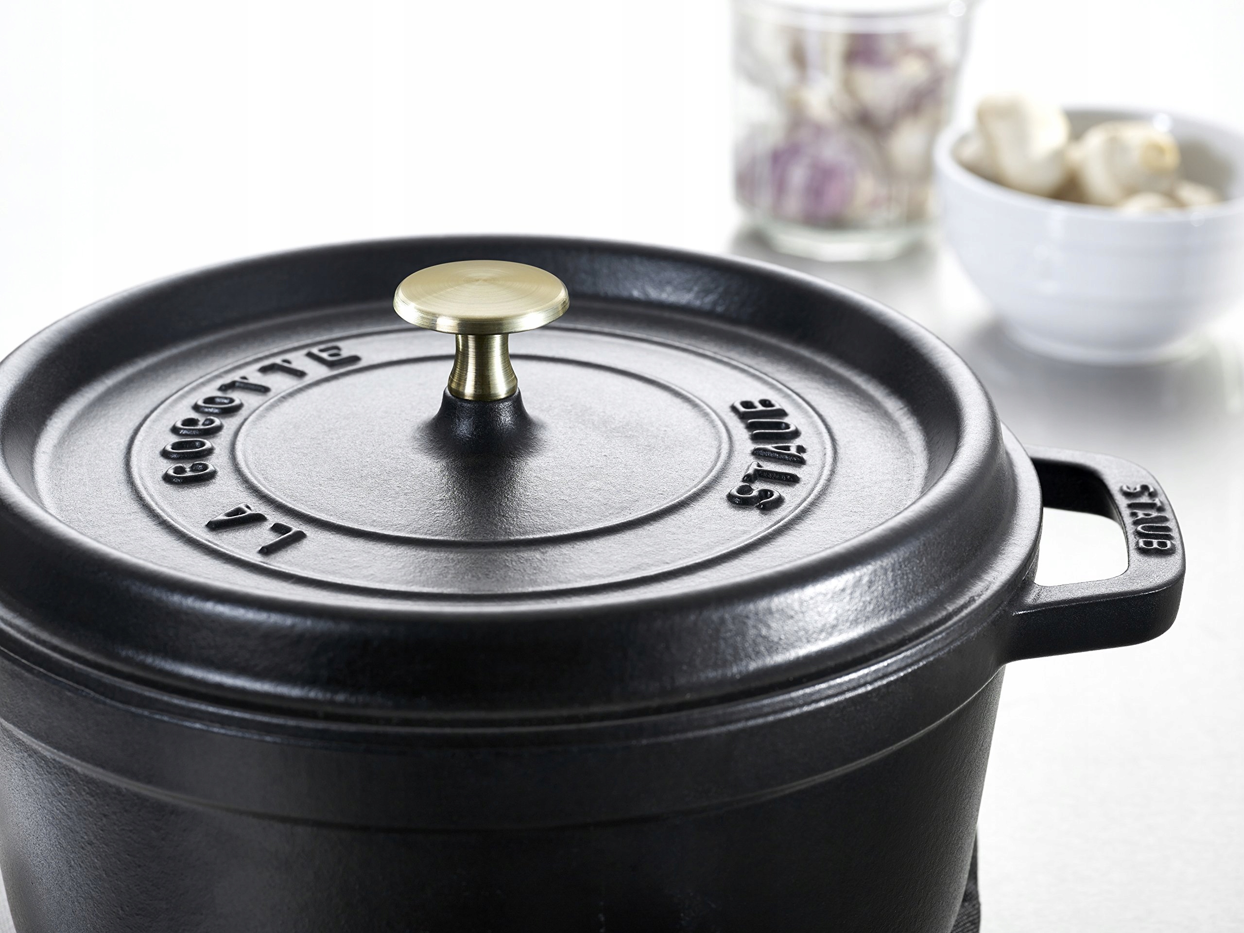 Apvalus ketaus puodas STAUB 40509-485-0 - juodas 1,7 ltr
