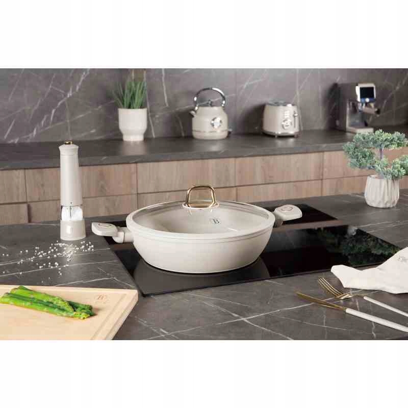 Keptuvė su titano danga ir dangčiu 30 cm Sahara Collection