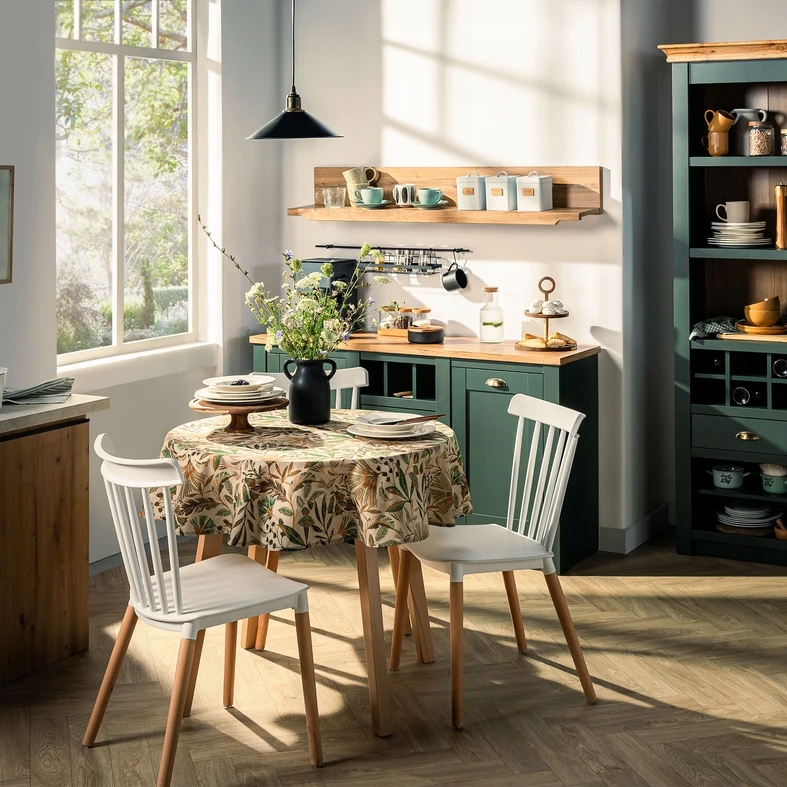 Skandinaviška ažūrinė valgomojo kėdė Balta LOFT For Hotel Home Bistro