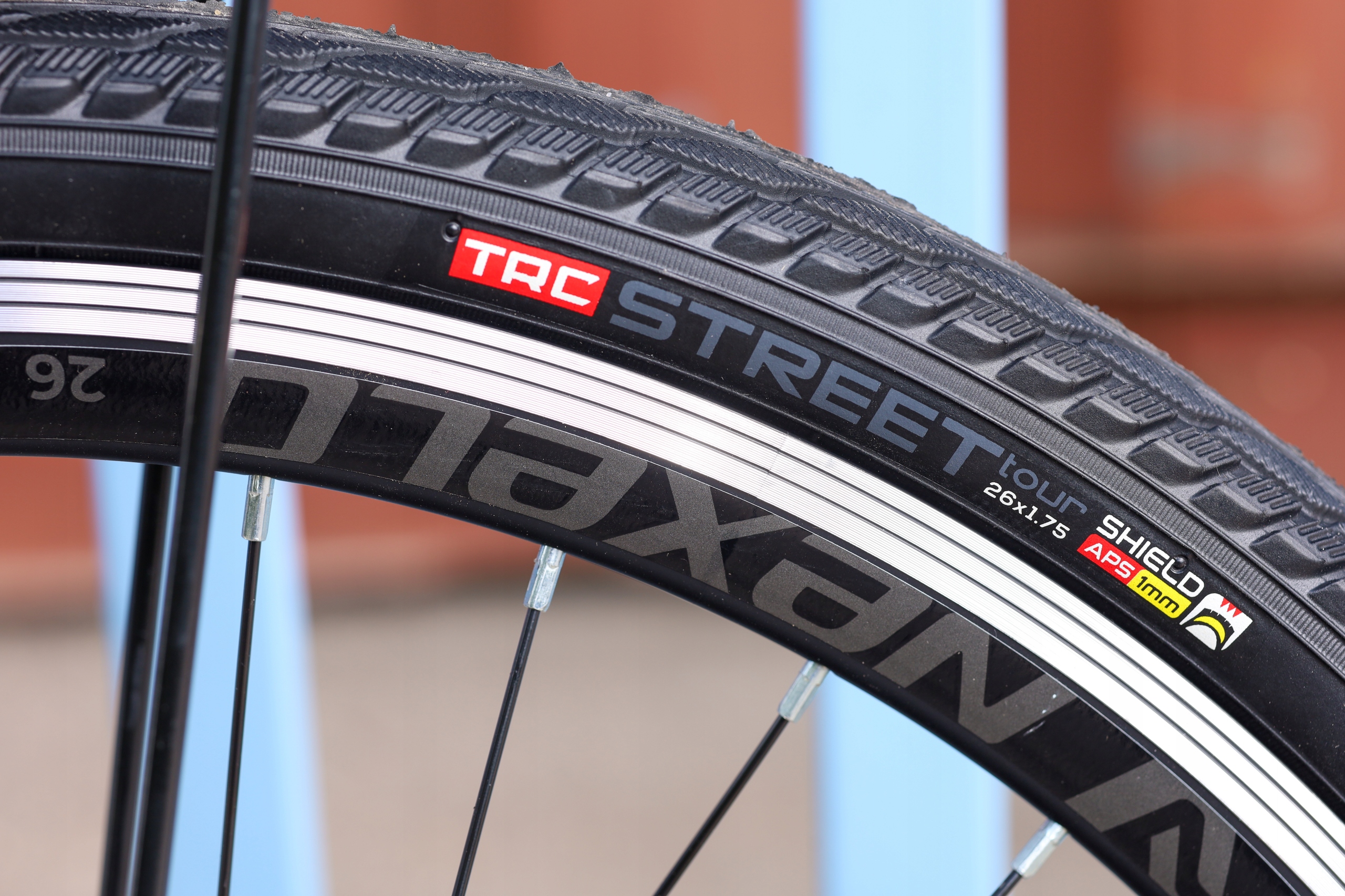 TRC dviračio padanga 26x1.75 su apsauga nuo vėžų