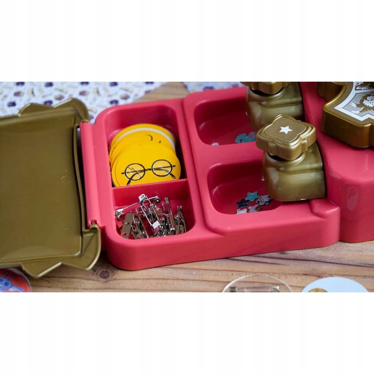 Clementoni Harry Potter ženklelių gamyba