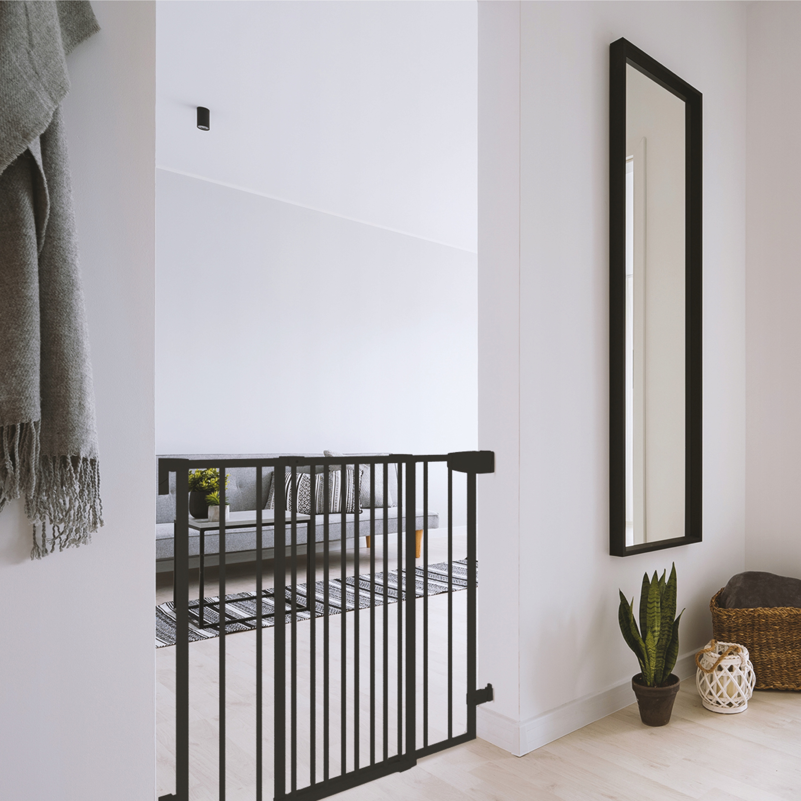 TULANO juoda atitvara schodams 70-104cm