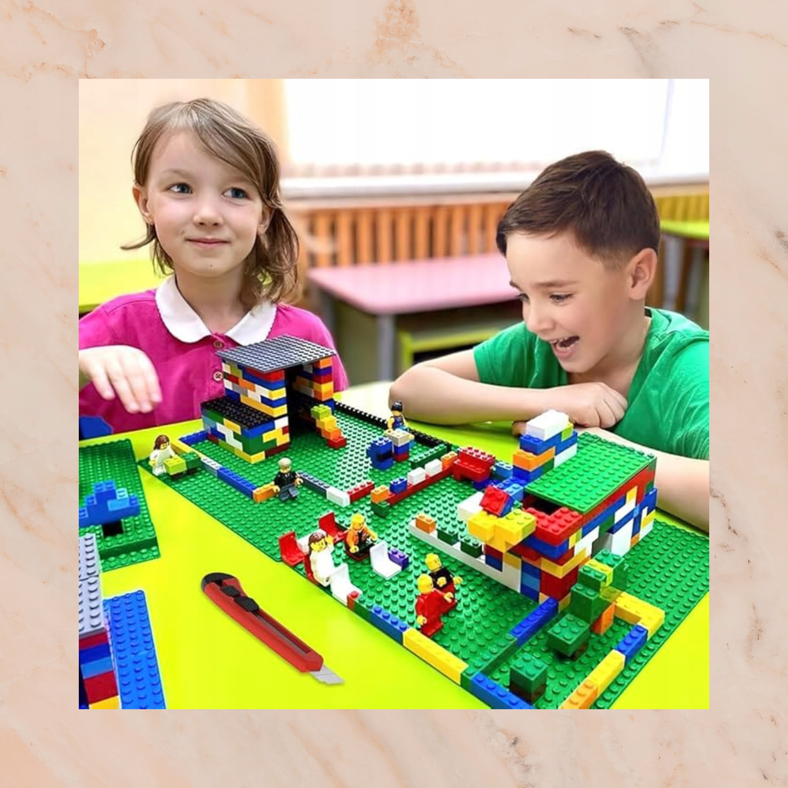Didelės CONSTRUCTION PLATE GREEN CLASSIC CITY blokeliai 32x32 žaidimų bazė