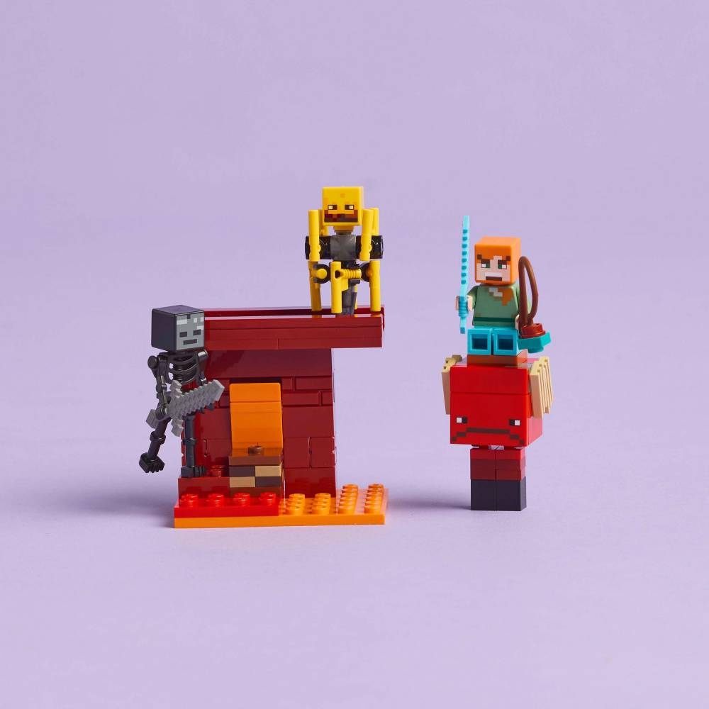 Lego Minecraft bitva ant Nethero tilto 21266