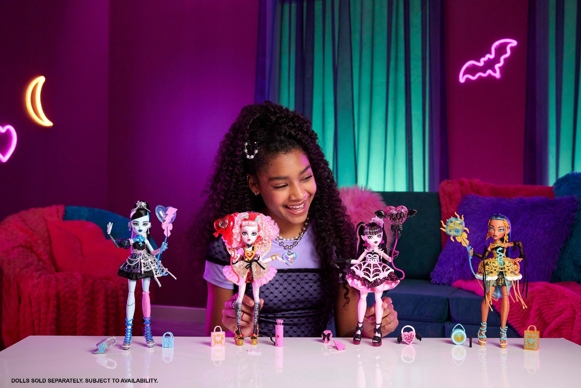 Monster High Draculaura balas lėlė 27 cm