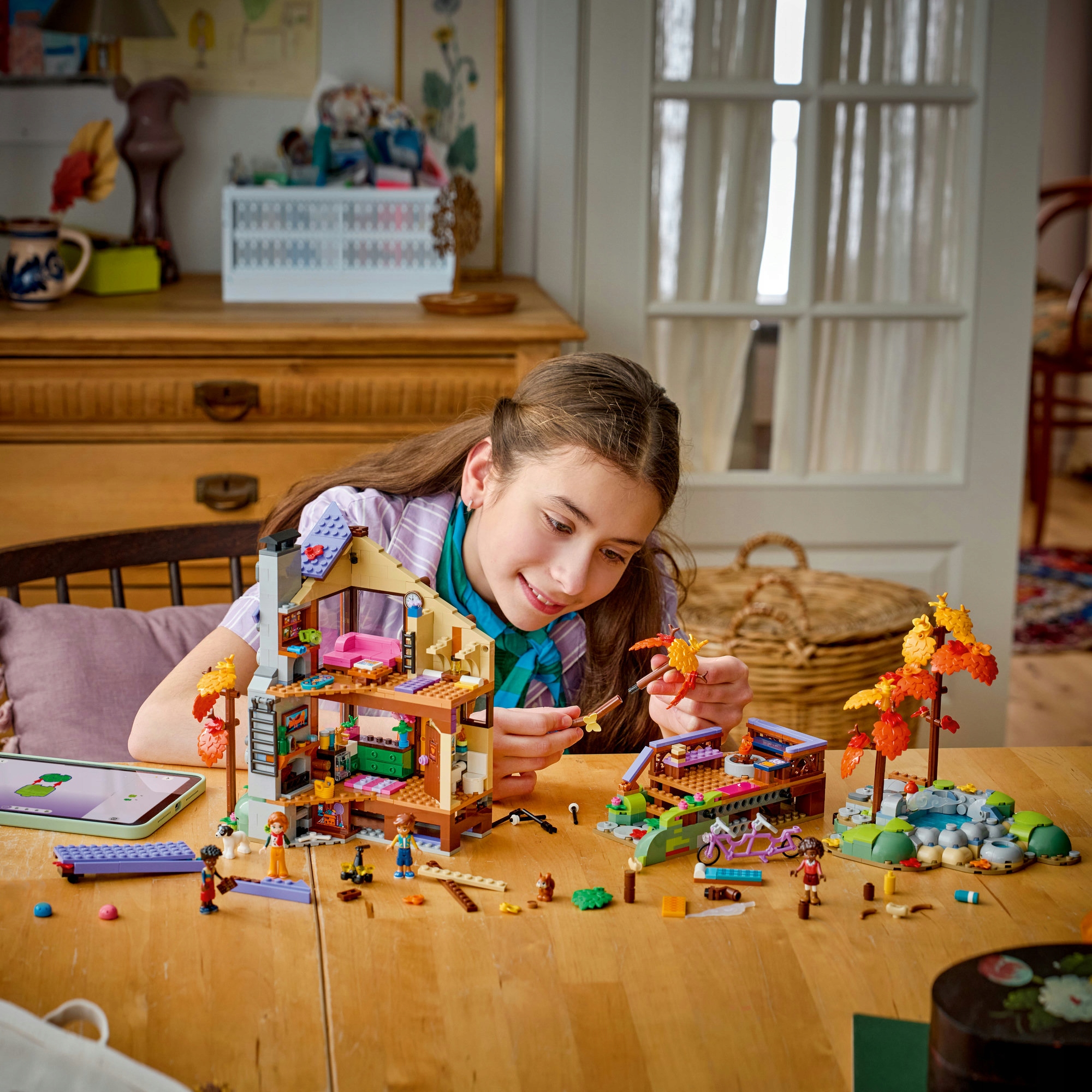 LEGO Friends 42705 rudeninė miško kabinutė