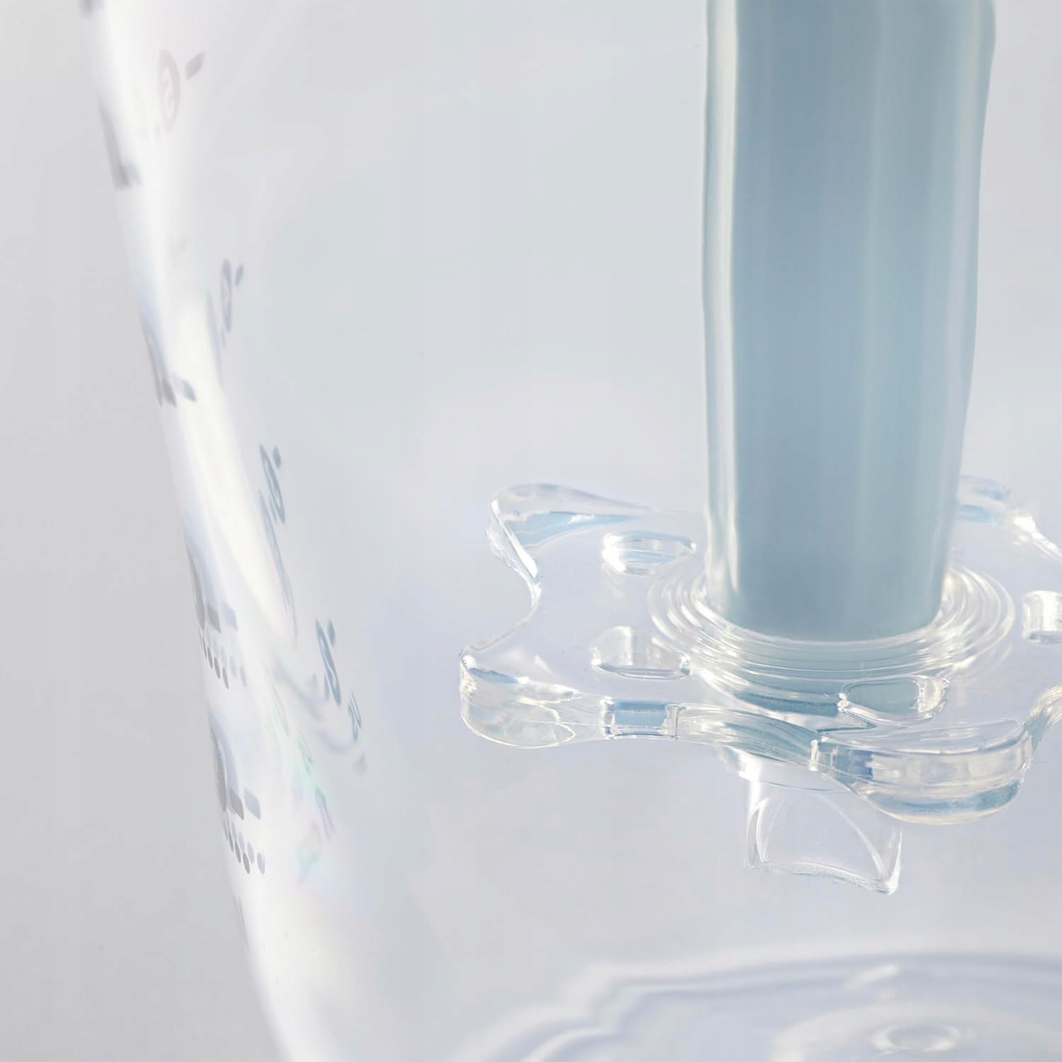 Tommee Tippee nuo pilvo dieglių pradžios rinkinys, 4 buteliukai + priedai