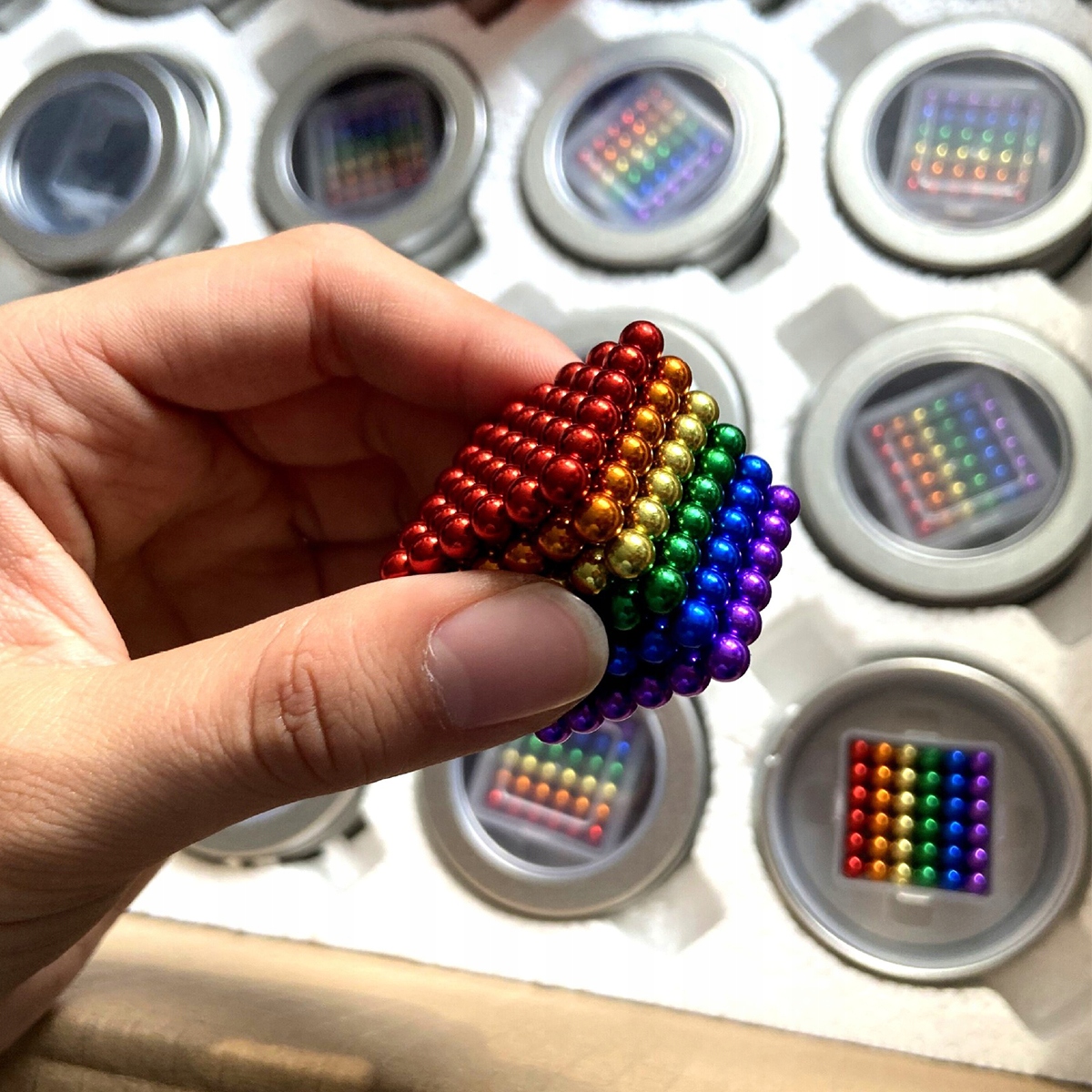 Magnetiniai rutuliai 216vnt 5mm vaivorykštė