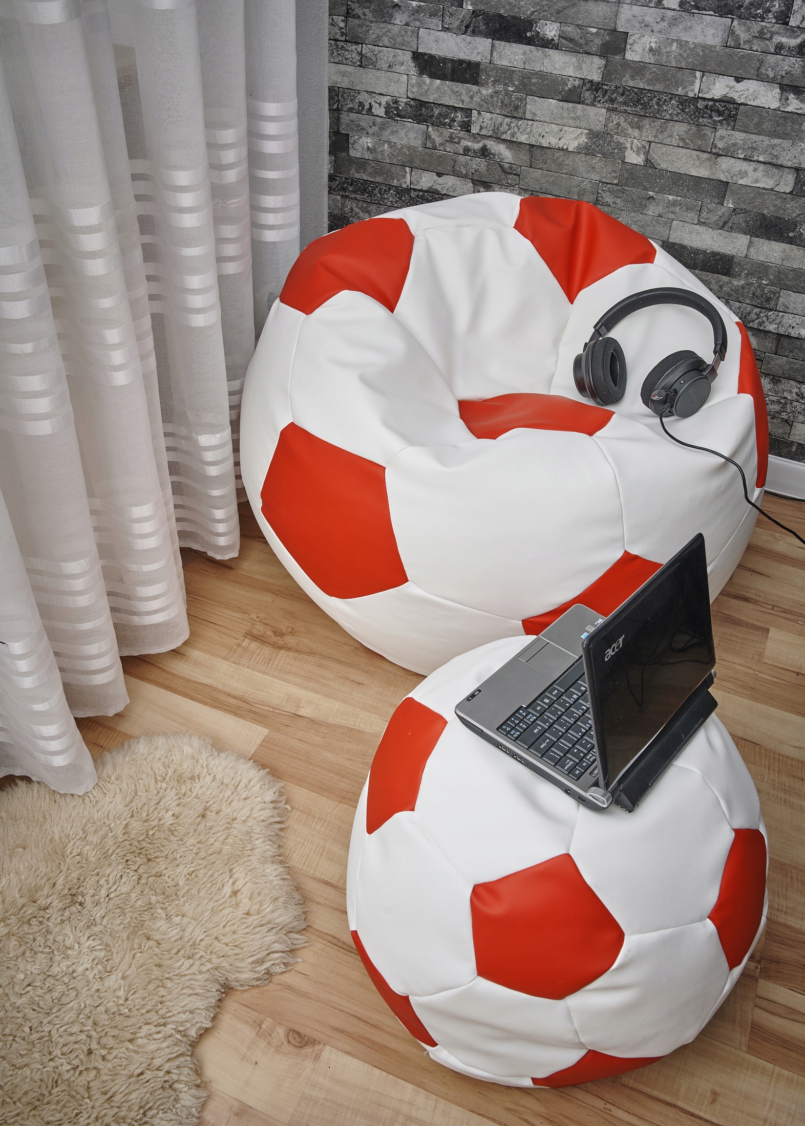 FUTBOLO POFFE BALL SEAT + NEMOKAMAI