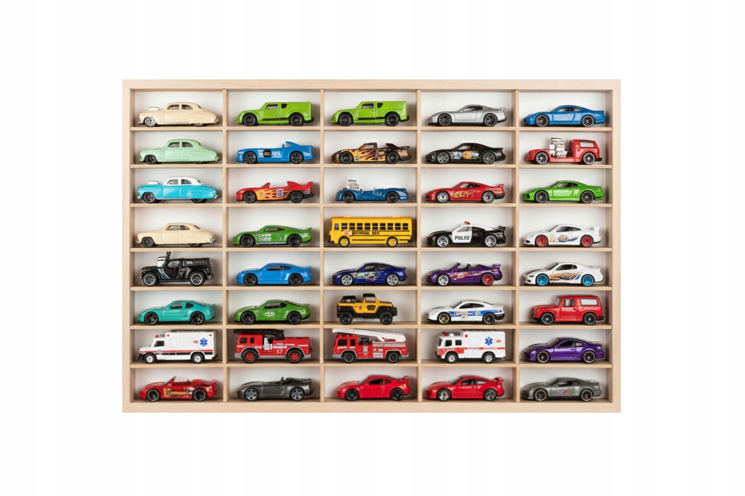 LENTYNA AUTOMOBILIMS AUTOMOBILIAI Spyruoklės SIENOS ORGANIZATORIUS 40 SĖDYČIŲ FANARA