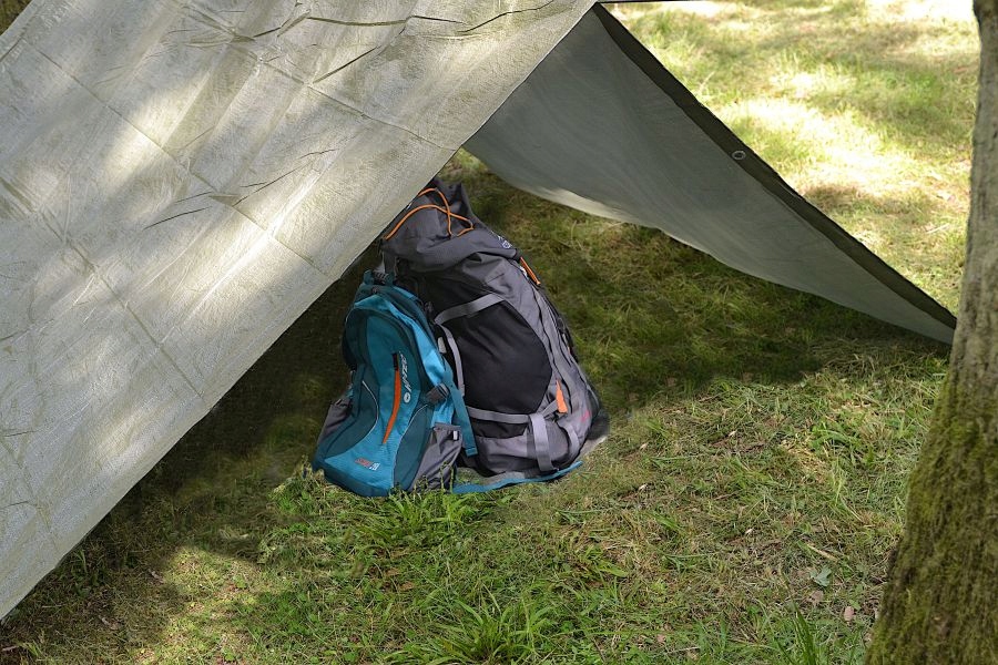 Tarp grindų dangos lakštinė palapinė 2x2 vandeniui atspari